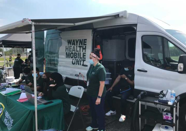 Photo of Wayne Health Mobile Unit team